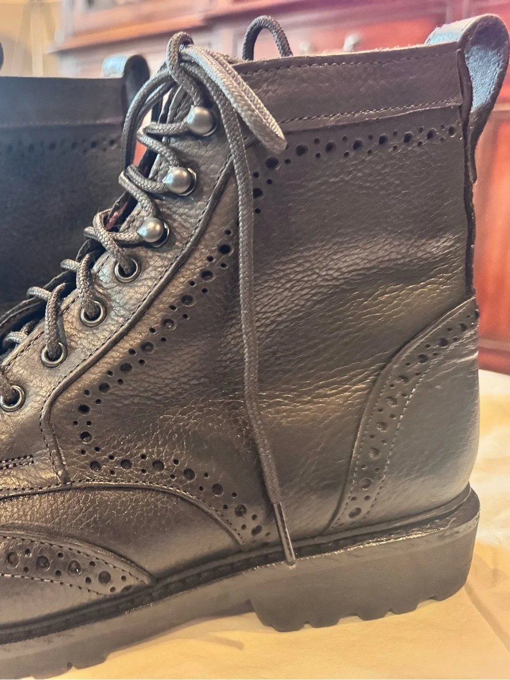 Allen Edmunds Long Branch Men's Black Leather Brogue Boot - Classic Lace-Up